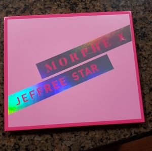 Jeffrey Star Morphe eye shadow pallette